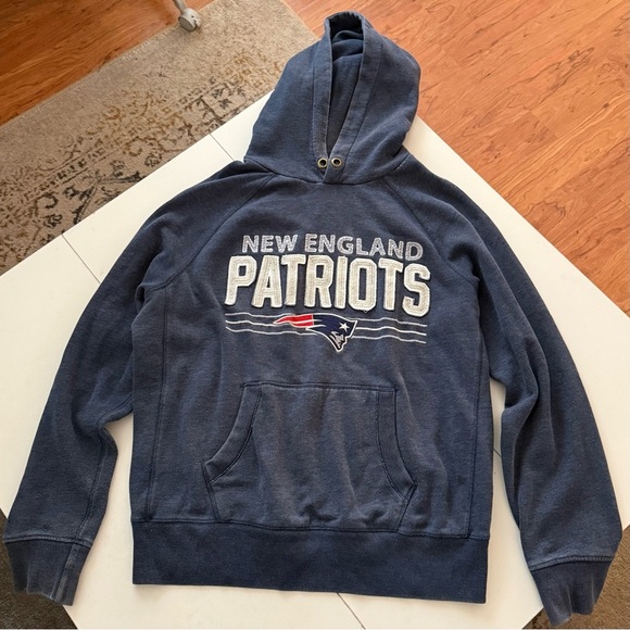 New England Patriots Blue Hoodie - Picture 2 of 5
